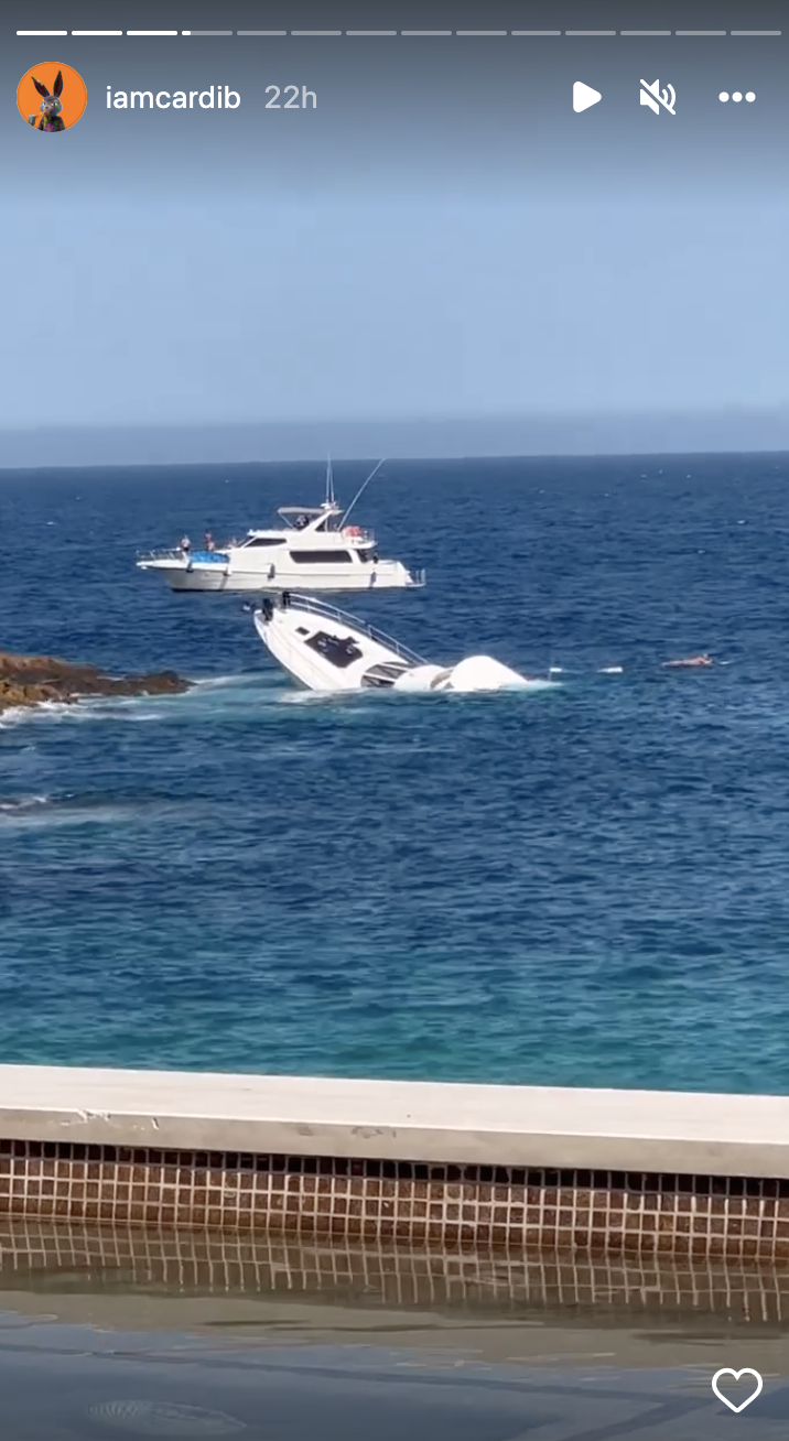 Cardi B Shares Insane Video Of A Yacht Sinking While On Vacation(01)
